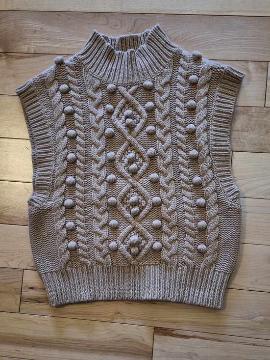 Wilfred Sweaters - Wilfred Women's Size XS Beige Cable Knit Pom-Pom Turtleneck Sweater Vest